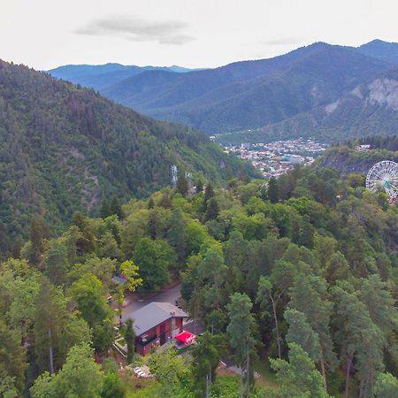 Hotel Evergreen Боржоми Экстерьер фото