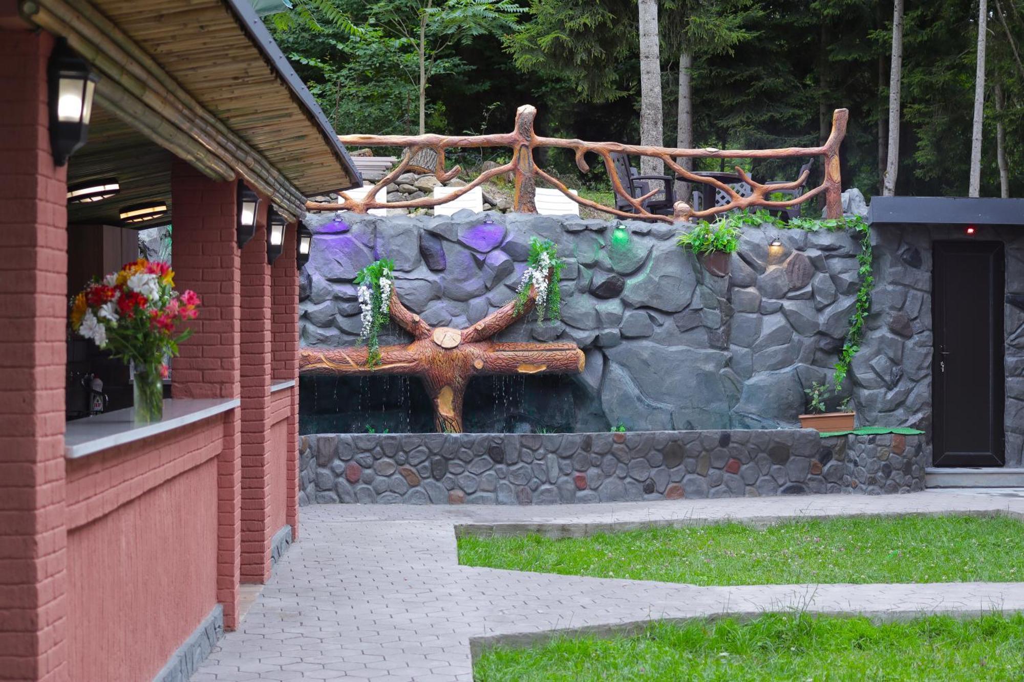 Hotel Evergreen Боржоми Экстерьер фото